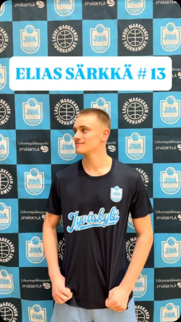 Otteluennakkoon saimme viime viikolla Lapualla oman kautensa avanneen Elias Särkän.🔥

Eliaksen kulunut kesä meni uudenlaisessa miljöössä, mutta nyt mies on valmis jatkamaan siitä mihin viime kaudella jäi. 🏀

Huomenna JBA:n vieraaksi Monnarille astelee Lappeenrannan NMKY. Pallo ilmaan klo 18:30. Tervetuloa! 🩵

#jyväskylä #jbafi #jbaway #koripallo #m1da